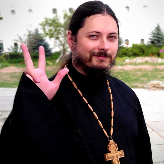 Кого убил инок Пересвет?