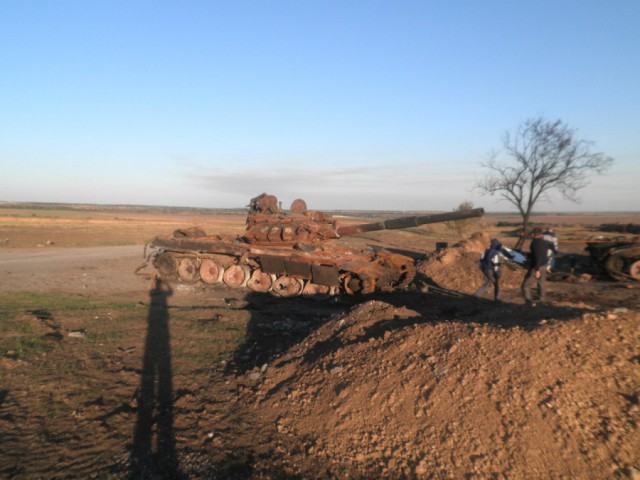 Бронетанковый апокалипсис. Подбитые танки вооружённых сил Новороссии
