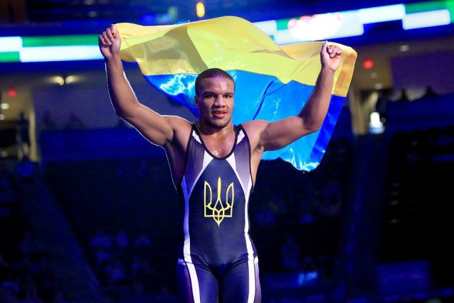 Министр спорта Украины заявил о «краже» золотой медали российским борцом