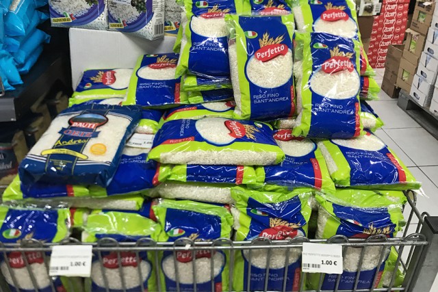 Невероятные цены на продукты в Косово