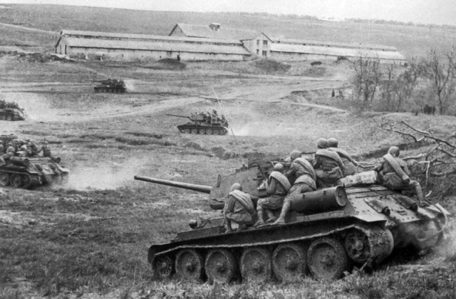 Пушки Т-34-76 и Т-34-85 против брони «Тигра» Т-VI