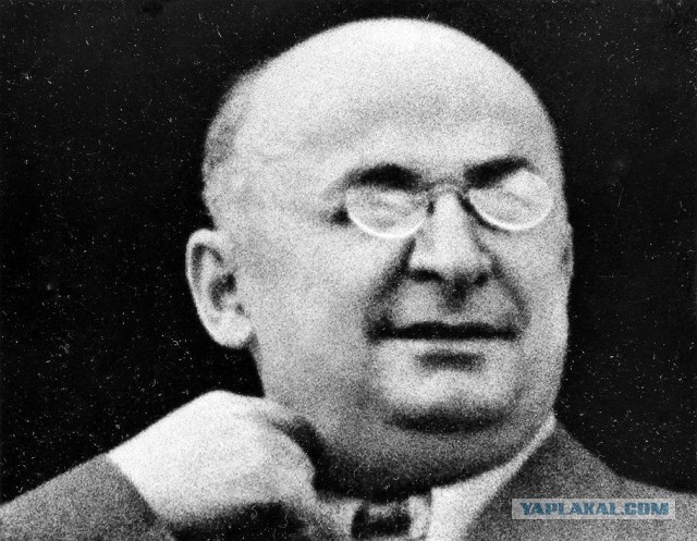 Тилль Линдеманн празднует Пасху в России!