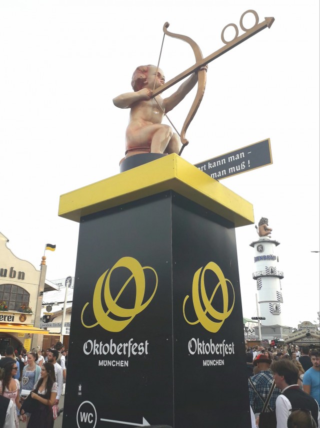 O'zapft is! - Октоберфест в Мюнхене открыт