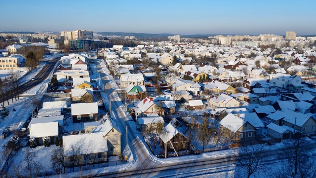 А из нашего окошка, видно белого немножко...