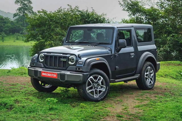 Индийская Mahindra обновила свой аналог Рэнглера. Цена - от 1 млн. рублей (база) до 1,6 млн рублей (в полном фарше)