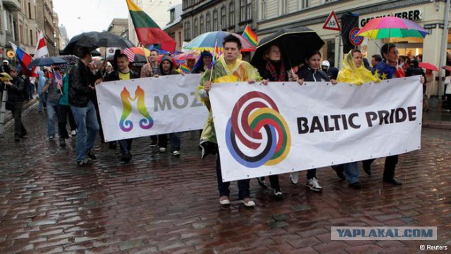 Василь Вирастюк в одиночку разогнал гей-митинг