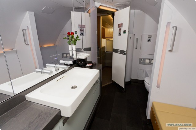 Airbus A380 снаружи и внутри