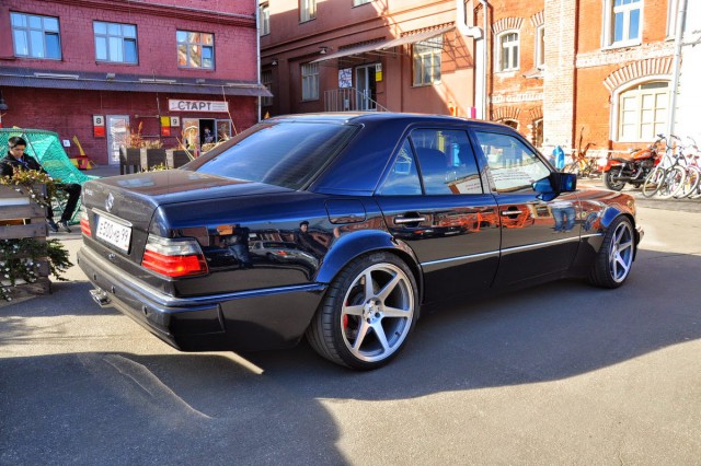 W124 История домаркетингового боливара