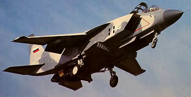 Истребитель F-35 стал звездой авиасалона Фарнборо-2016