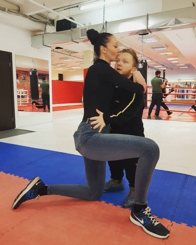 Забавные картинки с девушками