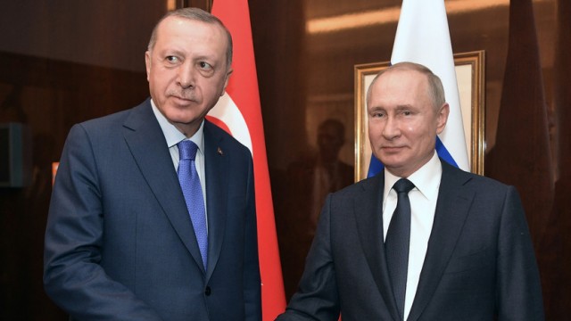 Турецкие военные сбили два сирийских самолета