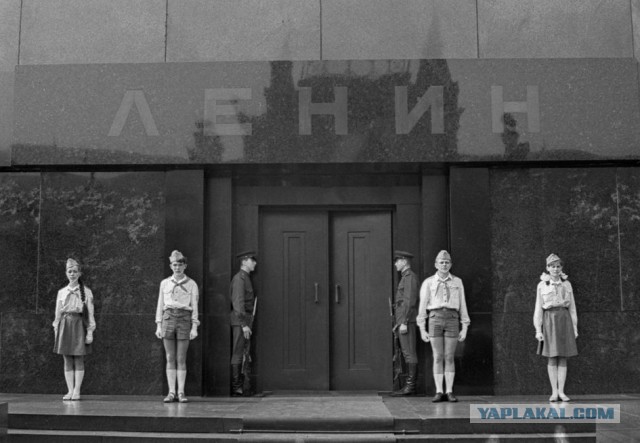 Фотосравнения. Москва 90-е и сейчас