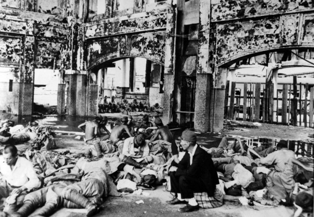 Хиросима до и после атомной бомбардировки, 1945 год.