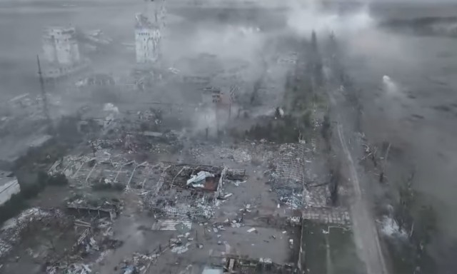 В Угледаре первое переименование.