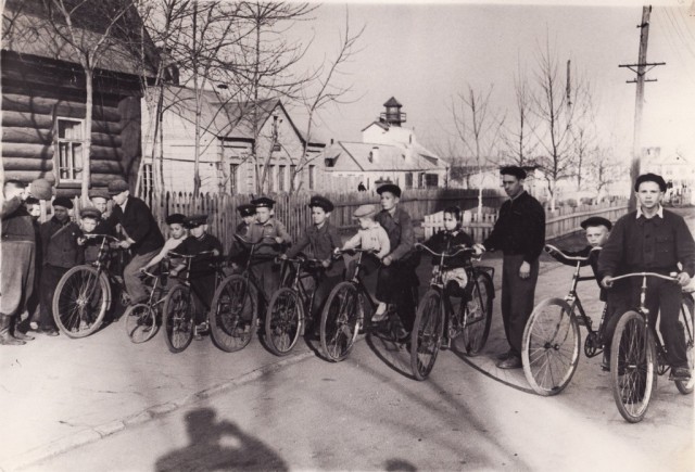 Советские люди в 1950 - 60-х годах. Часть вторая.