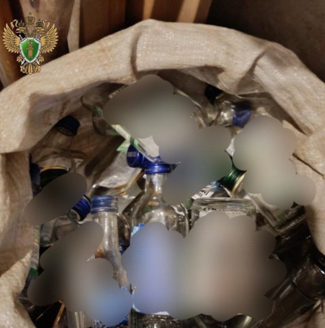 Сразу 19 человек погибли в Ленобласти от палёного самогона, который гнала у воспитательница детсада