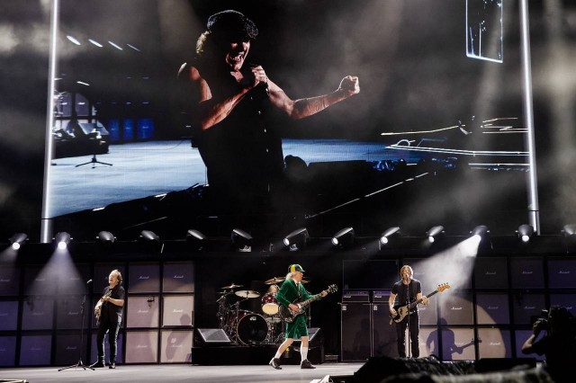 AC/DC Power Up тур в самом разгаре