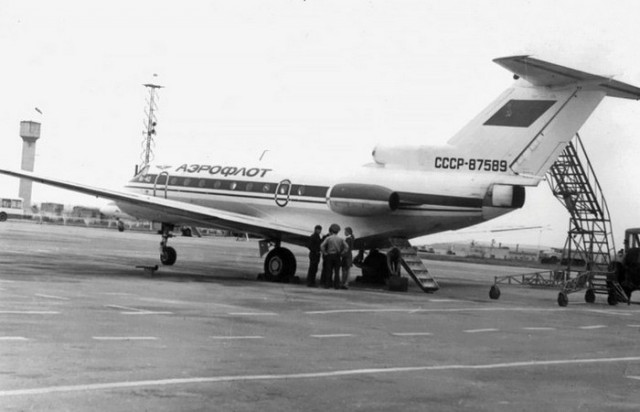 Як-40 – советский самолёт-работяга, что служит верой и правдой до сих пор