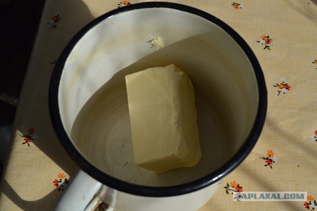 Копченые свиные ребрышки барбекю.