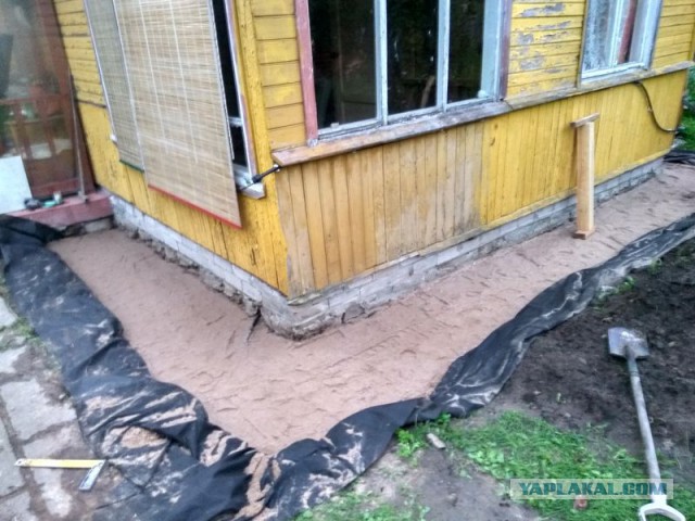 Перестройка старого дачного домика. Вторая половина лета 2017.