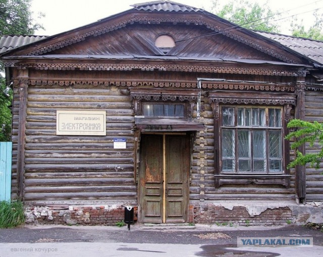 Городок наш небольшой, он с прекрасною душой...