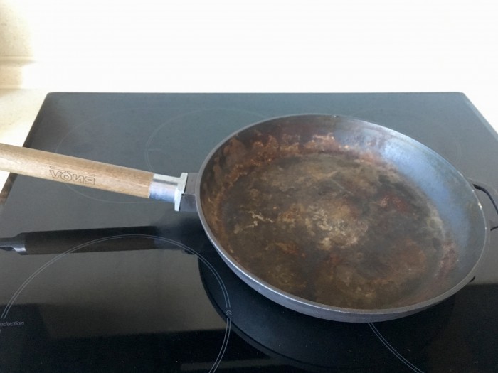 Проблемы с чугунной сковородкой