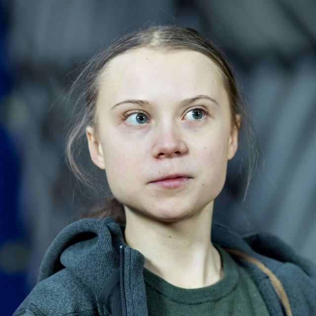 Грета Тунберг получила премию в миллион евро. Награду она пожертвует фондам по защите окружающей среды