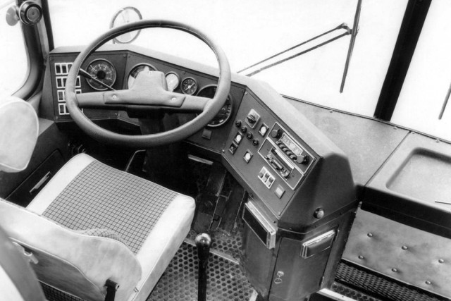 Самый безопасный и необычный автобус «Икарус» 70-х годов