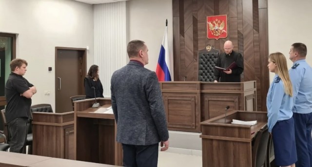 Тяжёлый финал истории с преподавателем физики Сергеем Перминовым из Екатеринбурга: "Мы все проиграли" — и учителя, и родители"