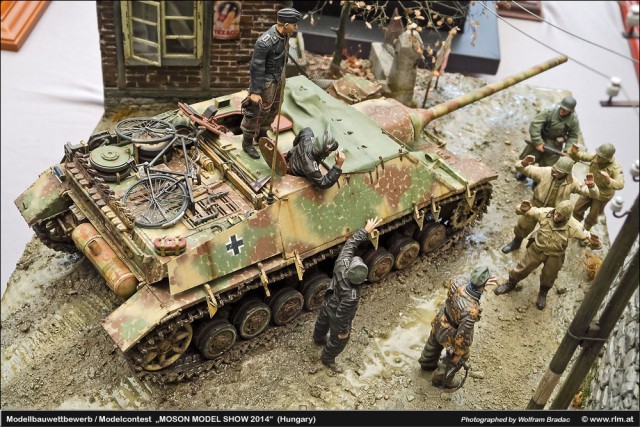 MOSON MODEL SHOW 2014