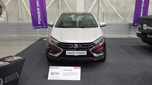 Lada Aura превратили в... Майбах