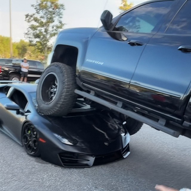 Высоко сижу, далеко гляжу