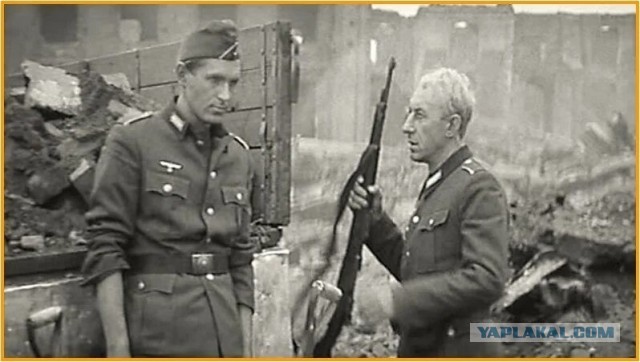 28 июля 1923 года родился один из замечательных актеров, режиссёр и самый обаятельный "Шеф" и "Дуремар" - Владимир Басов