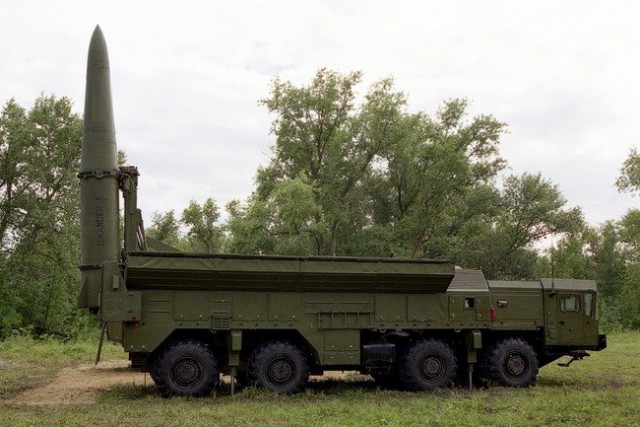 10 метровый( в высоту) кордон с Россией