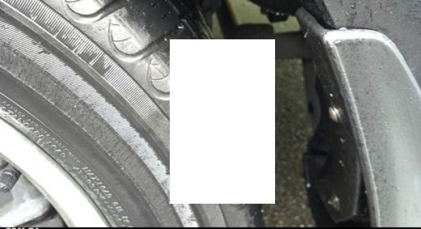 Необычный прокол колеса.