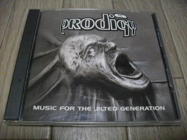 ⚡️ Умер вокалист The Prodigy Кит Флинт