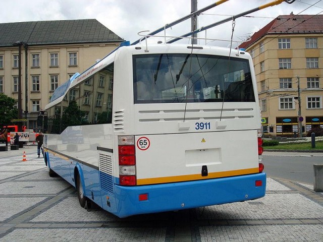 Игра на ЯПе: Угадай АВТО-3