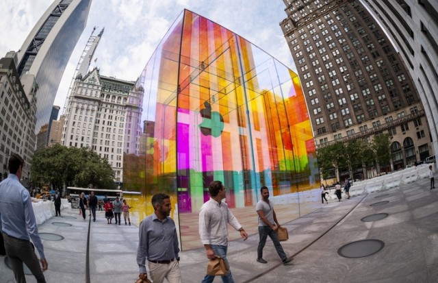 Несколько трюков Apple, благодаря которым компании удается продавать людям вещи, которые им не по карману