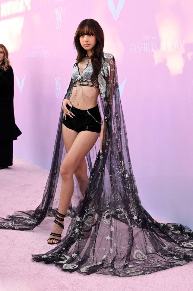 Грандиозное шоу Victoria's Secret-2024!