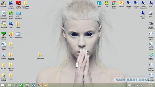 А давайте по фотке, кто как сейчас работает