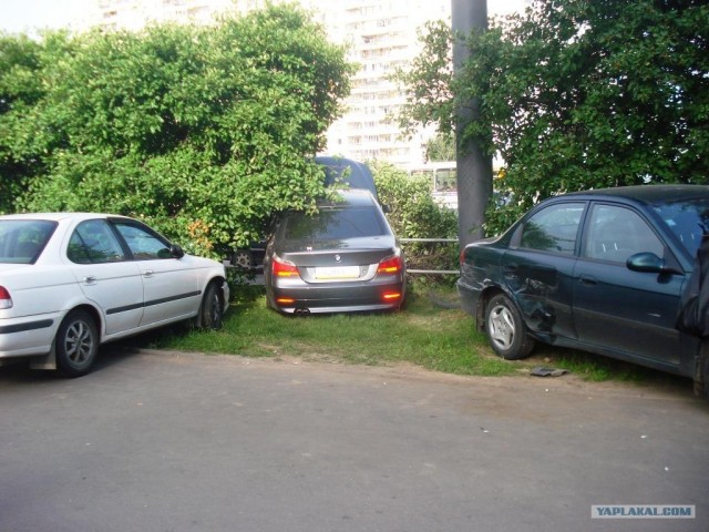 Парковка по-бутовски.