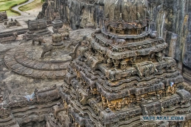 Иордания. Петра. Эль-Хазне. Новодел после приличного потопа