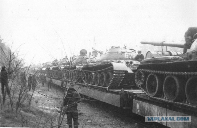 30 мгновений из жизни танкового полка Советской Армии