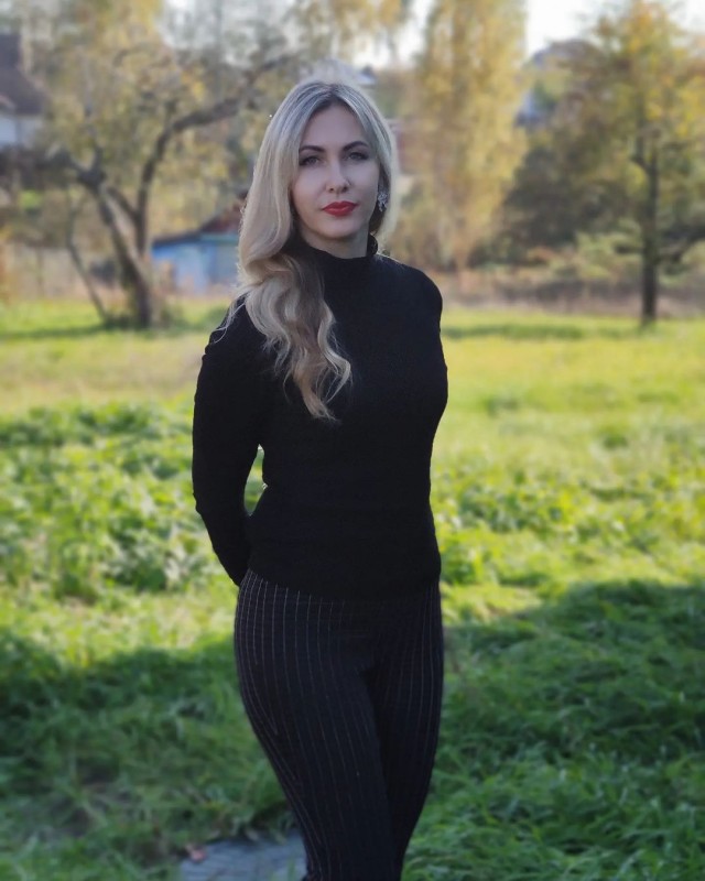 Девушки из местного инстаграма