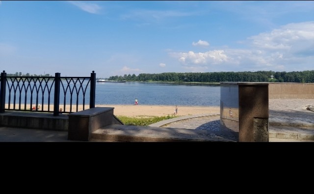 А давайте послушаем женщин, что они сами говорят про свою верность. Но только не мужчинам, а друг другу