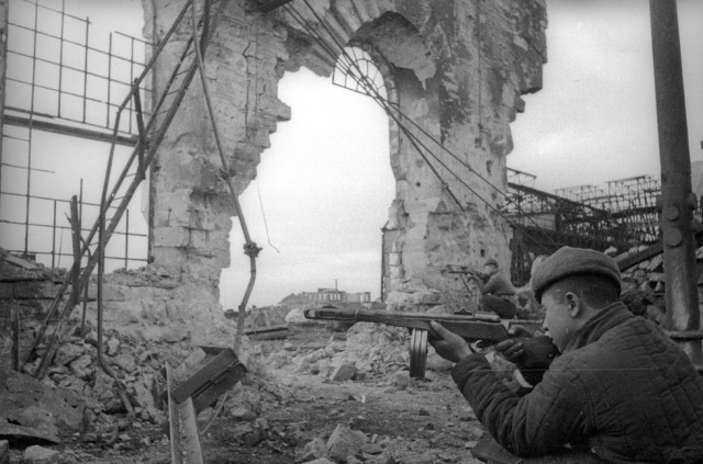 Фотограф Евгений Халдей