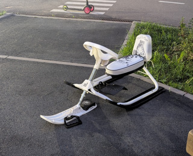 Херня эти ваши ёлки в августе