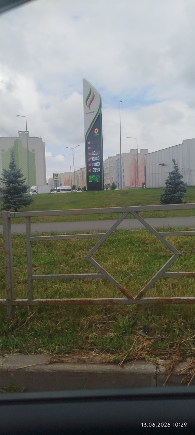 Лимит на разлив бензина ввели на АЗС «Татнефть» в Санкт-Петербурге