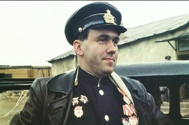 Кирпичу 75!