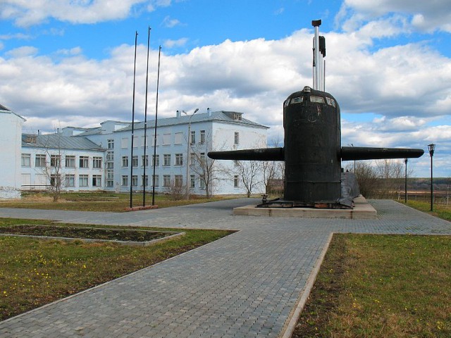Помни Героев, страна!